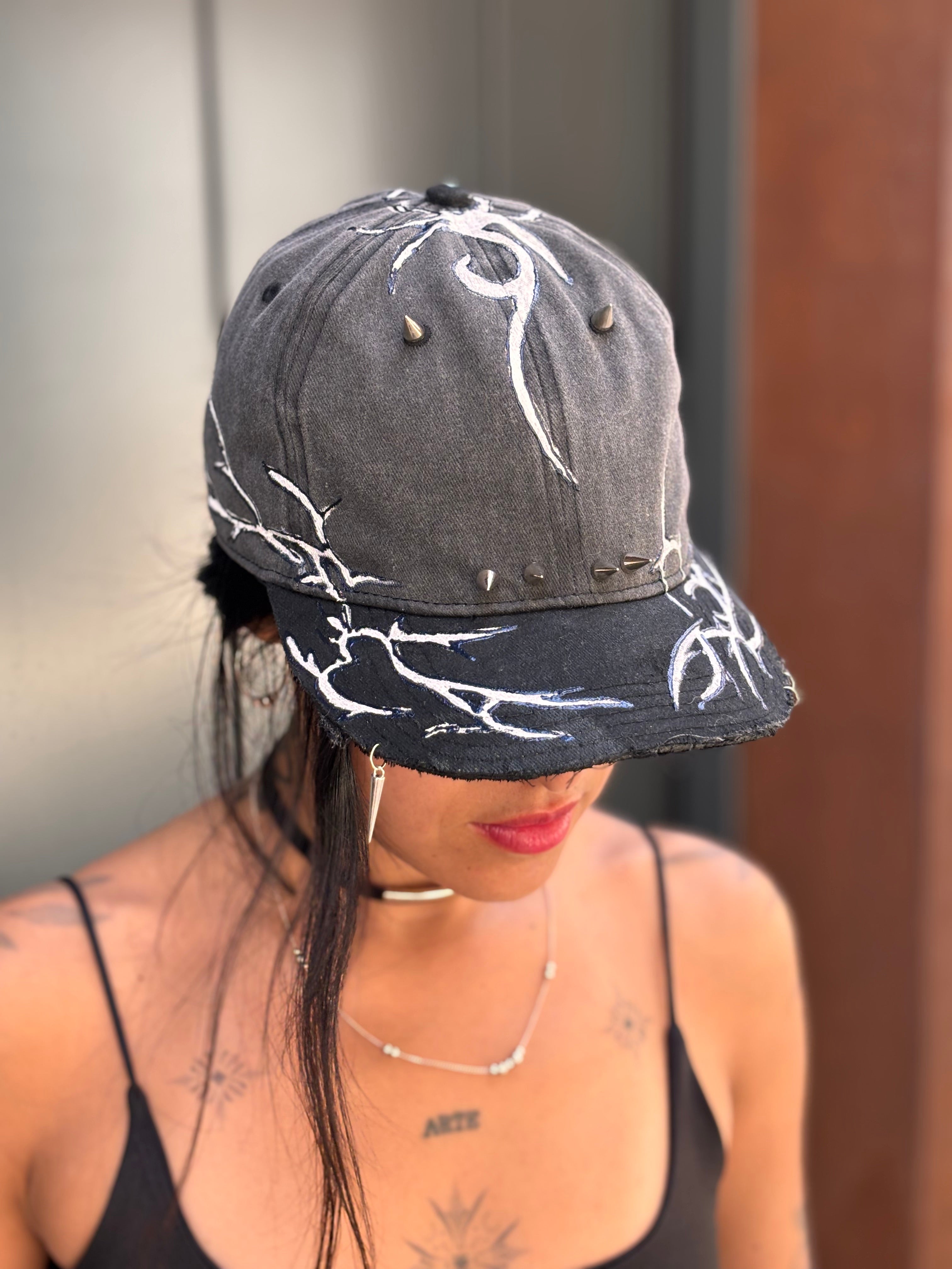 Cap “Tribal“