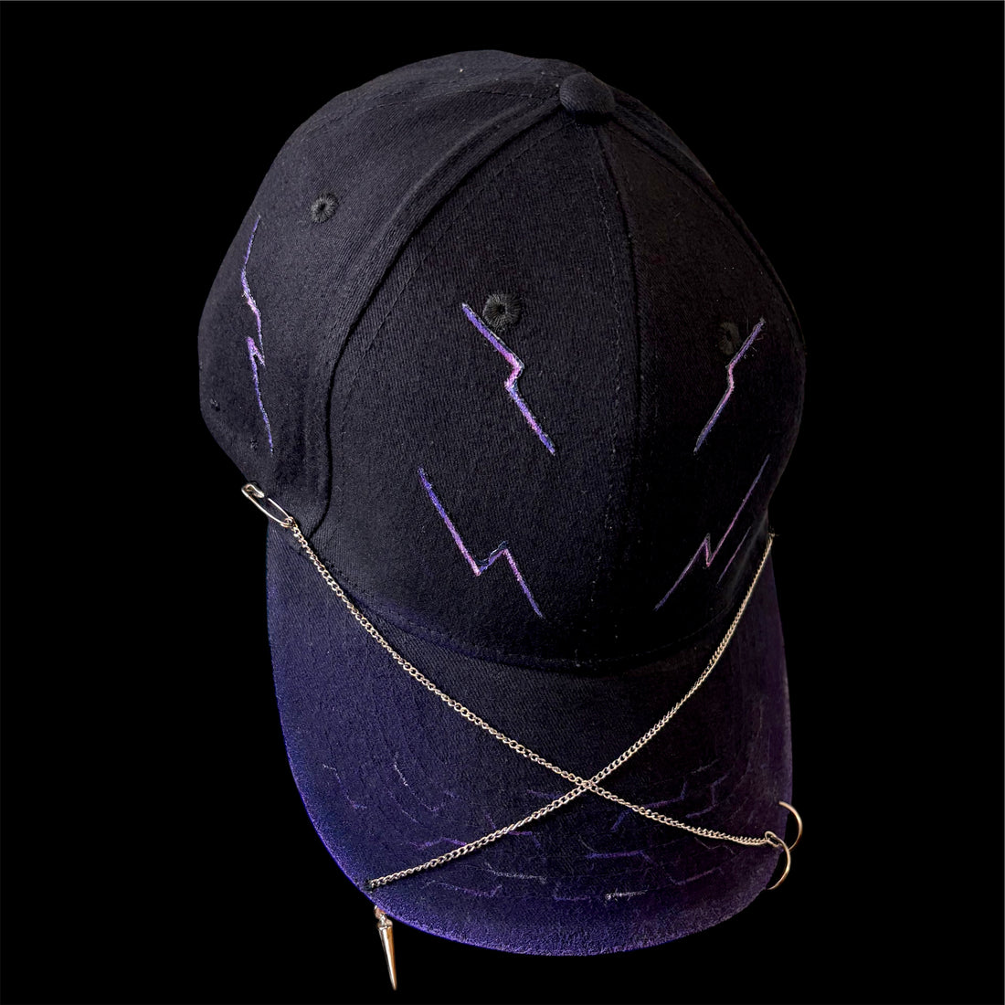 Hat “Violet Chains“